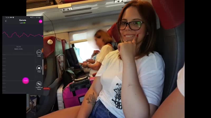 Прокатились в поезде с блюз вибратором