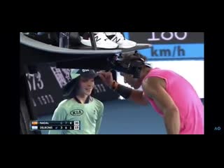 Rafael nadal apologizes to ball girl as a gentleman