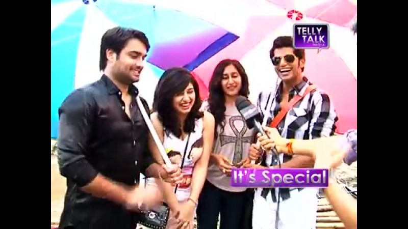 Rk aka vivian dsena karanvir bohra enjoying the rain with their wives on the sets of madhubala