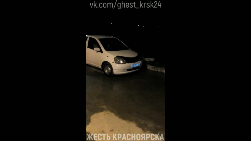 Спят усталые кассиры