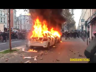 Protestas en parís en estos momentos (videos)(720p hd) mp4