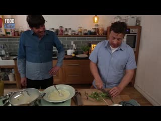 098 jamie olivers fantastic cheesy pasta with alex james from blur