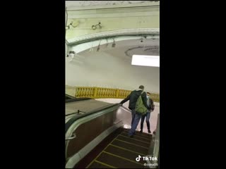 А я иду, шагаю по москве !!!😆😃😁