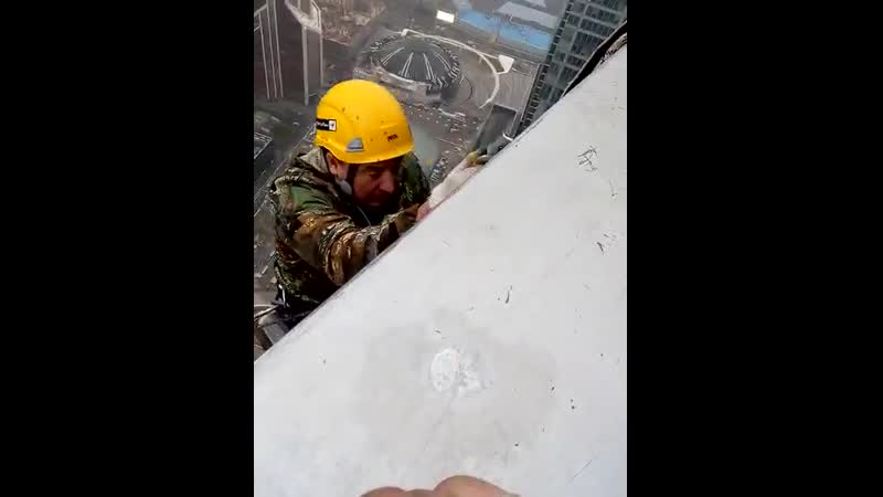 Вот так детишки деньги достаются