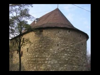 Замки україни львів