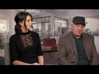 Anne hathaway and robert deniro talk about ‘the intern’