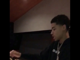 Jay critch playing some new music💰👀