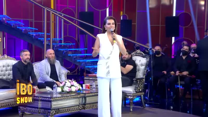 Ebru yaşar cumartesi (ibo show)