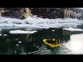 Sasha digiulian and angela vanwiemeersch 2017 superior ice climbing