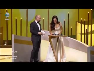 Berguzar korel and halit ergenc pantene altin kelebek 2015