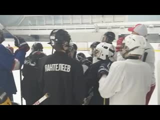 Первая "инклюзивная тренироа" по хоккею