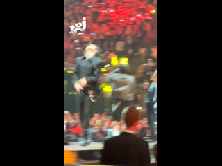 26/01/24 @ благотворительный концерт «le gala des pièces jaunes», париж, франция