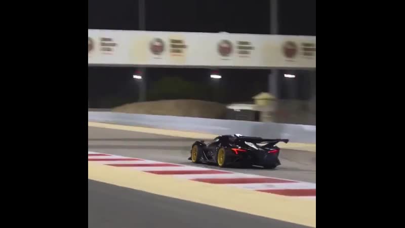 Intensa porn video – Gumpert apollo intensa emozione