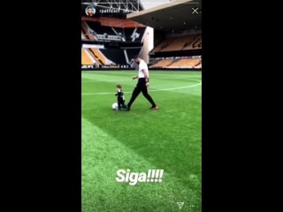 Lovely to see rui patricio teaching his young one the true art of the english game from a young age wwfc wolves