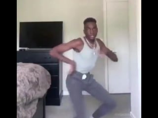 Joons part in bucku bucku bangs