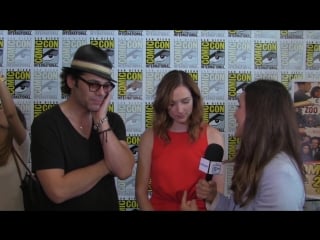 Porn cast interviews at comic con james wolk, nora anezeder, billy burke kristen connolly