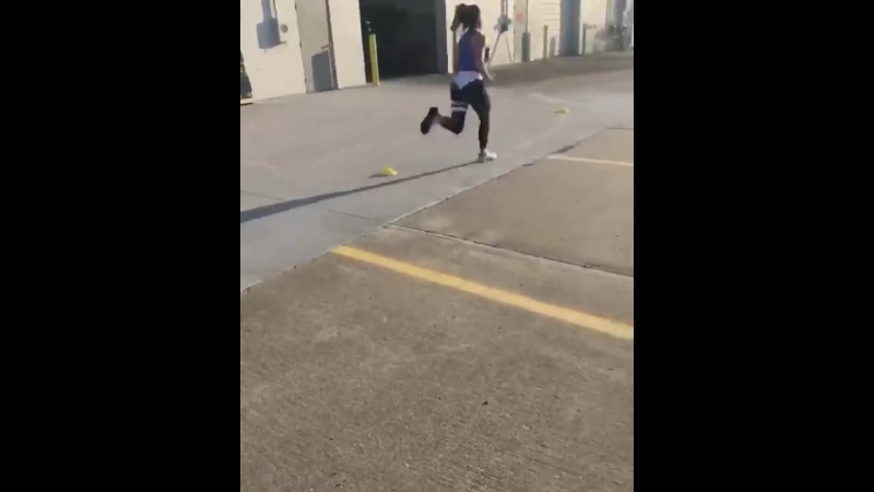 Kendra lust разминается