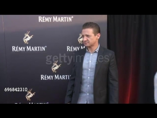 Rémy martin hosts a special evening with jeremy renner and fetty wap celebrating