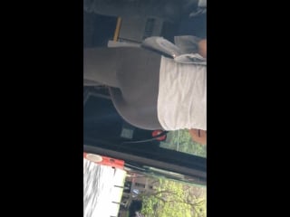 Девушка в прозрачных лосинах