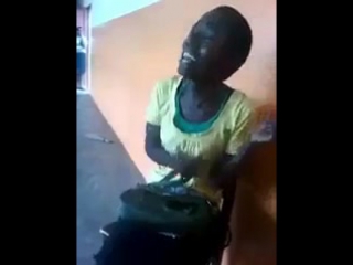 Африканская школьница поет beyoncе