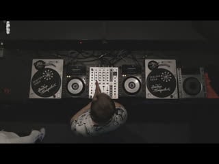 Republic of house by graviti | lips | kane