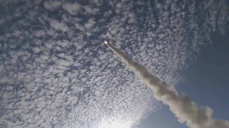 Уральский полк пво выполнил ракетные стрельбы из новых зрс с 400 в астраханской области