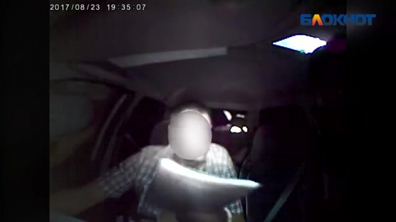 Пьяный водитель выстрелил из газового пистолета в инспектора