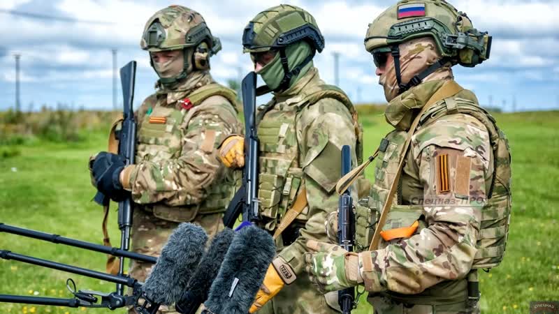 Сотрудники омон «беркут»