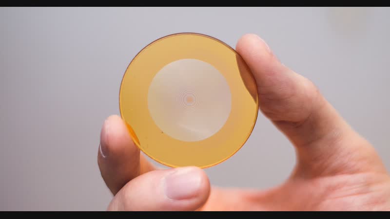 Самарская линза с наноплёнкой сделает объективы сверхлёгкими и компактными!