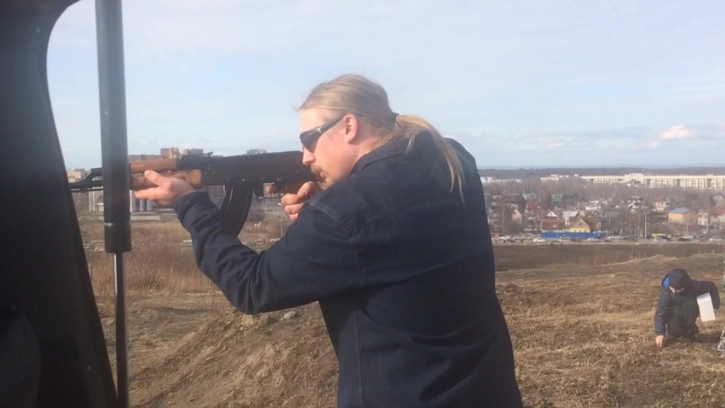 Тест драйв ак74 норвежским офицером