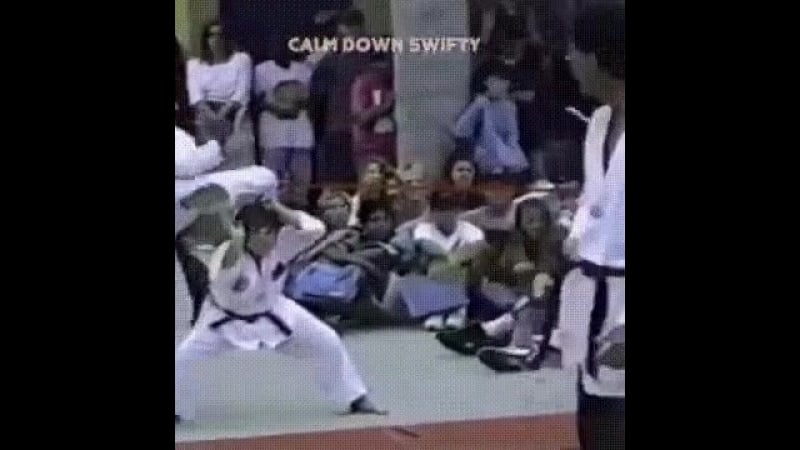 Чуточку по выше надо было