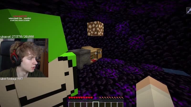 [dreamsmp hangout] tommyinnit gets revived by dream in prison! (dream smp)