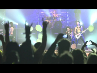Black veil brides in the end (live 2015)(hard rock | glam rock)