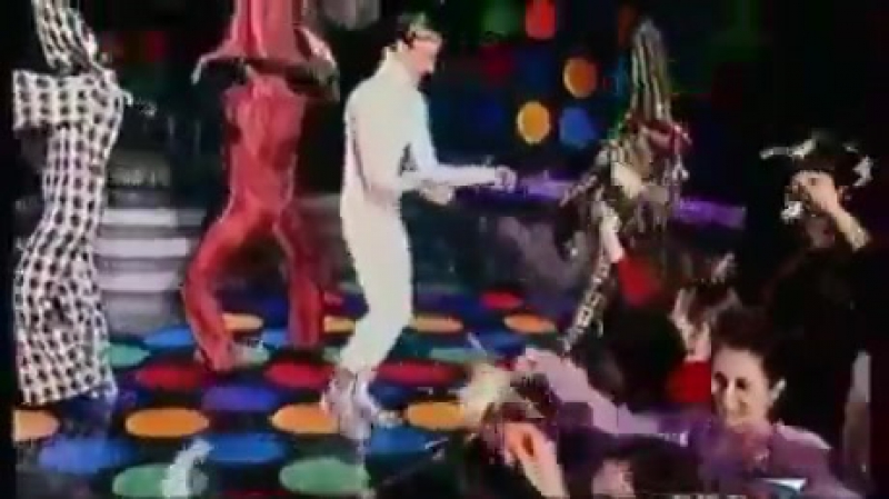 Позор витаса под фанеру! витас поёт вживую )))))