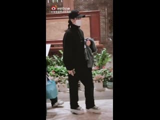 Victoria at the hotel after drama filming (210305)