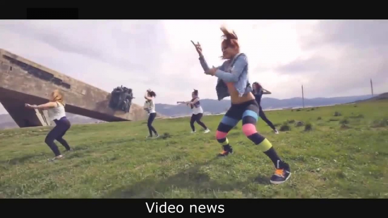 Новороссийский танец девчоночка у монумента