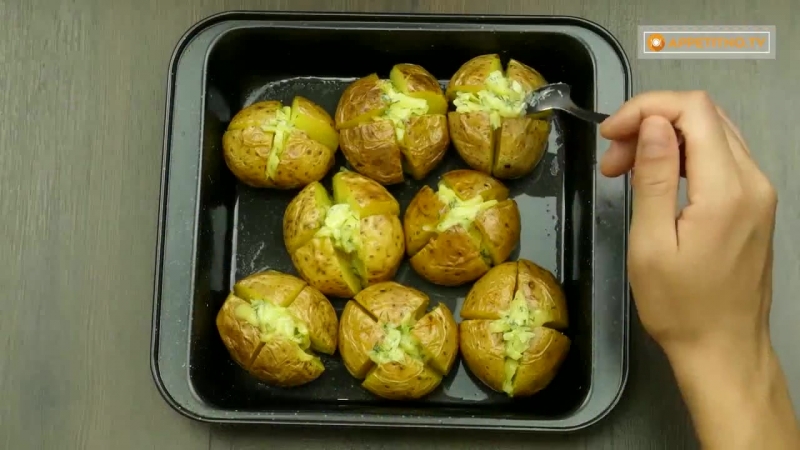Запеченая картошечка, ммм!