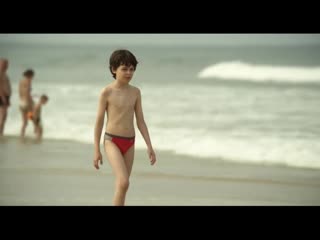 Плаи / le maillot de bain (2013)