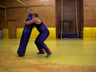 Тренироа броска прогибом suplex wrestling