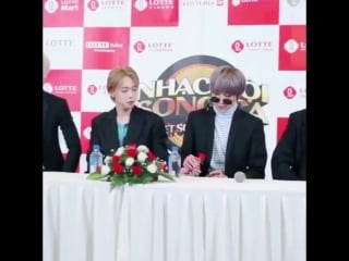 Jinyoon jinu randomly picked a rose and gave it to yoon