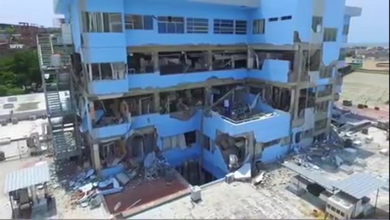 Кадры разрушенного землетрясением эквадора с беспилотника