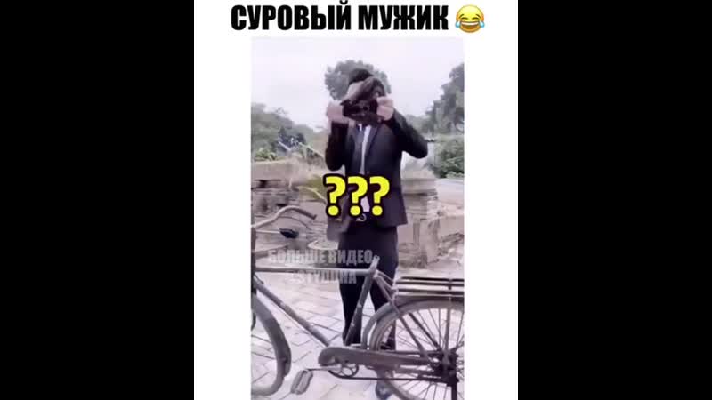 Суровый мужик разрывает своё очко