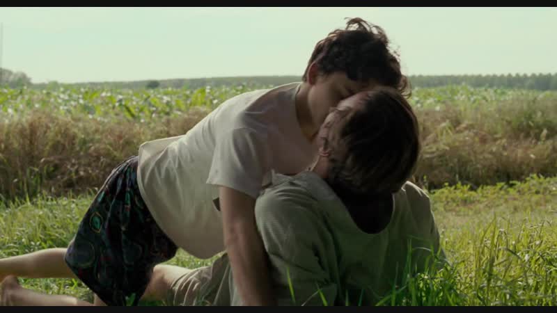 Назови меня своим именем (эротические сцены)