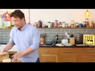 Jamie makes the perfect bacon sandwich