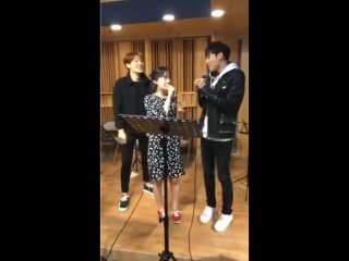 09 05 2017 kevin & actor mhe "first time in love" @ rehearsal of musical "maybe happy ending" inatalive's live