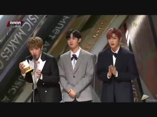 [2018mama] wanna one triple position mentions zico in their winning speech for best unit