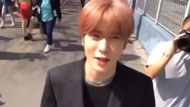 Jaehyun porn video – Jaehyun saying, thank you when a fan said she likes his pink hair she adds that jaehyuns mp4