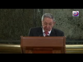 Condecora raúl castro a dirigentes cubanos