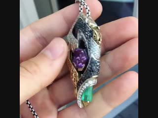 Jefoths 0067 diamond pendant with 6 facet amethyst and emerald