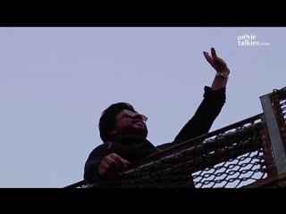 Shahrukh khans special birthday 2016 message to crazy fans outside mannat